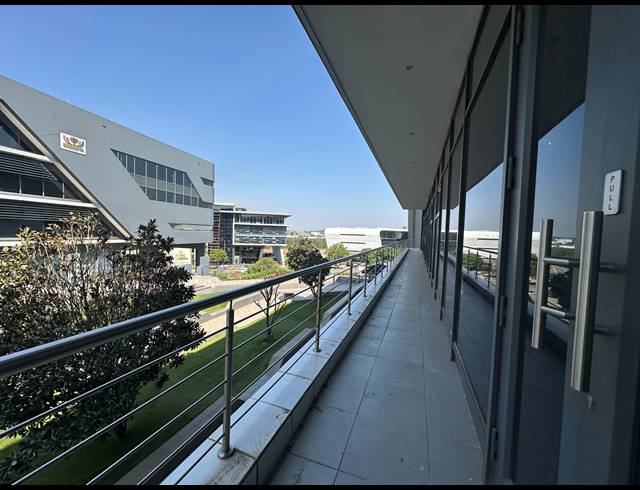 201.80M² OFFICE TO LET IN HIGHVELD